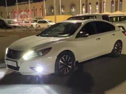 نيسان ألتيما